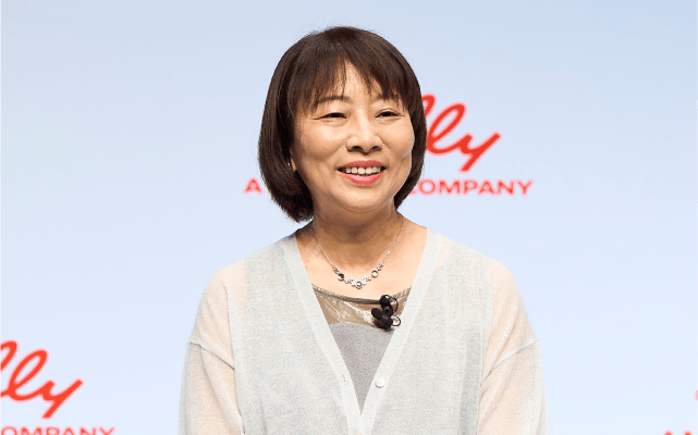 東直子さん