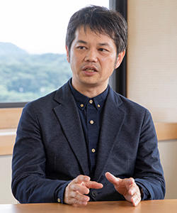 小堀 哲夫さん