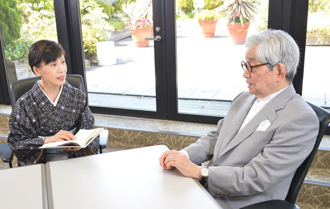 大江健三郎と語る消された一文字が象徴する戦後精神の危機 : ボイス