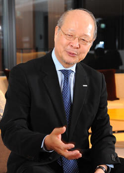 信元久隆さん