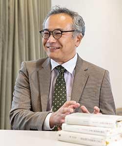 明田川 融さん