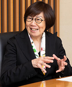 Diana Khor 第21代総長