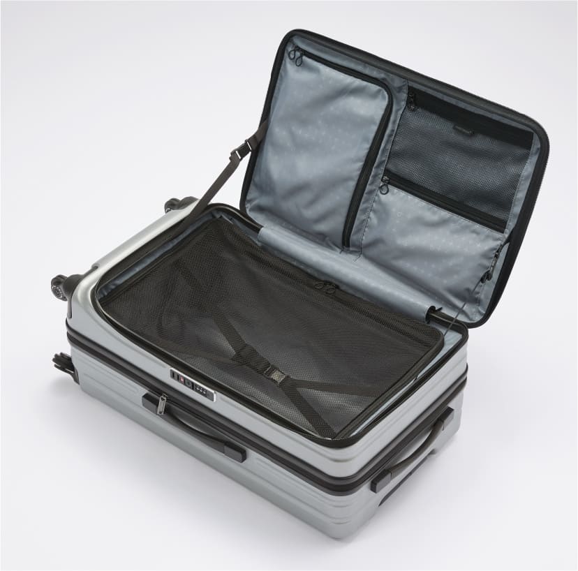 photo:Front-opening compartment